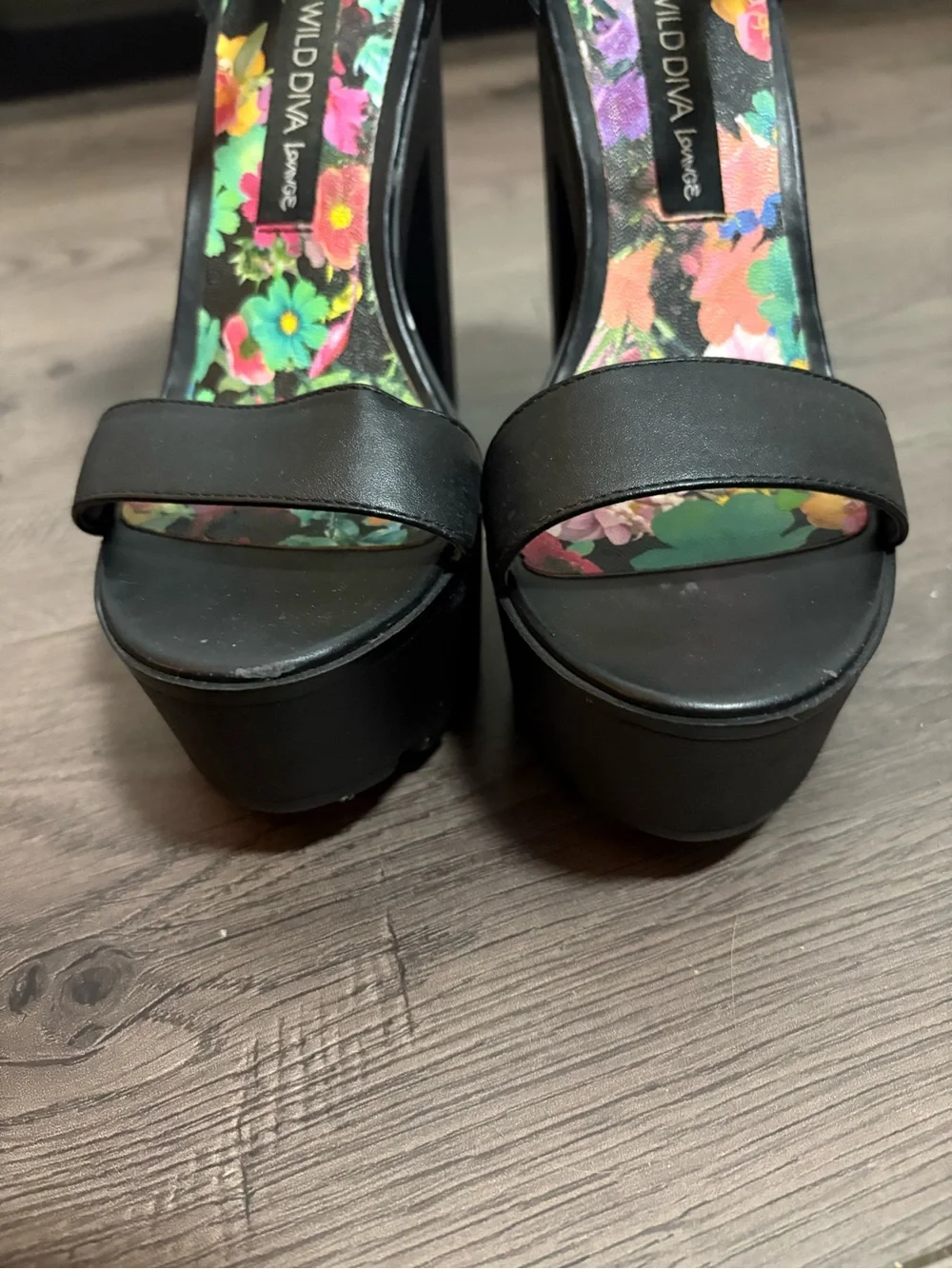 Wild Diva Lounge Black Platform Chunky Block Heels Grunge Y2K Stylish